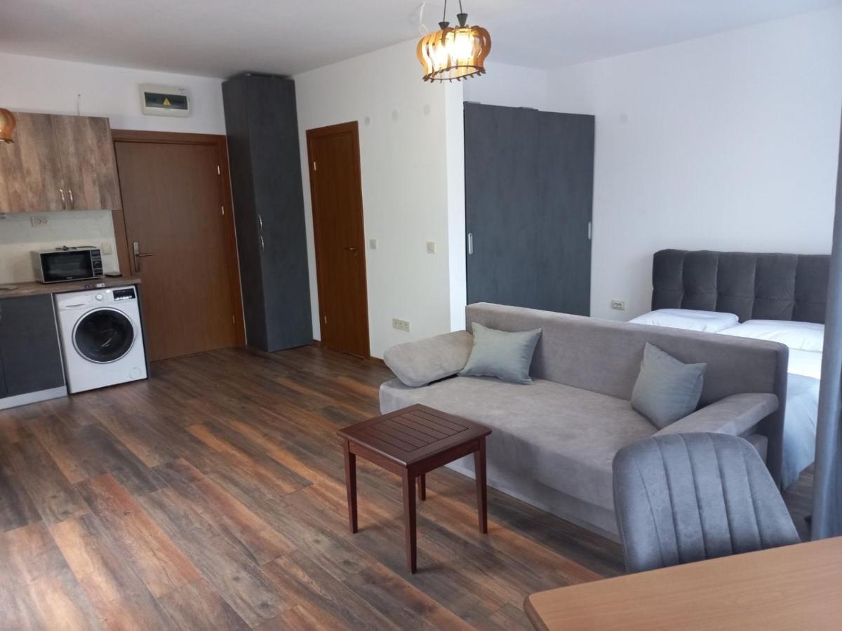 Pirin Golf Hotel Private Studios - Sani, Bansko 라즐로그 외부 사진